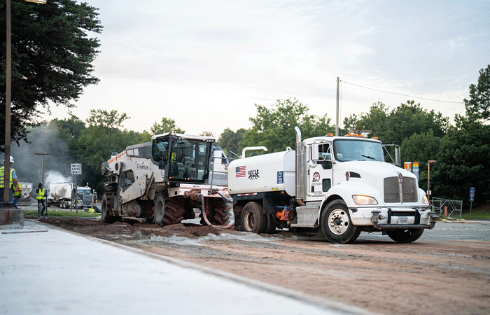 APCC, Machines next to sidewalk, 23137_BUILDWITT_0256